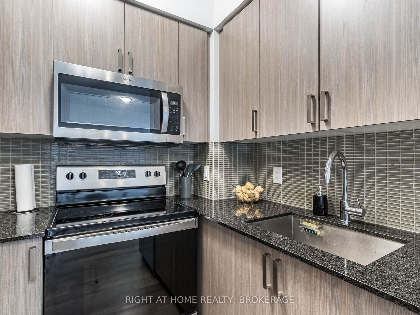 1603 Eglinton Ave W, unit 216 for rent - image #8