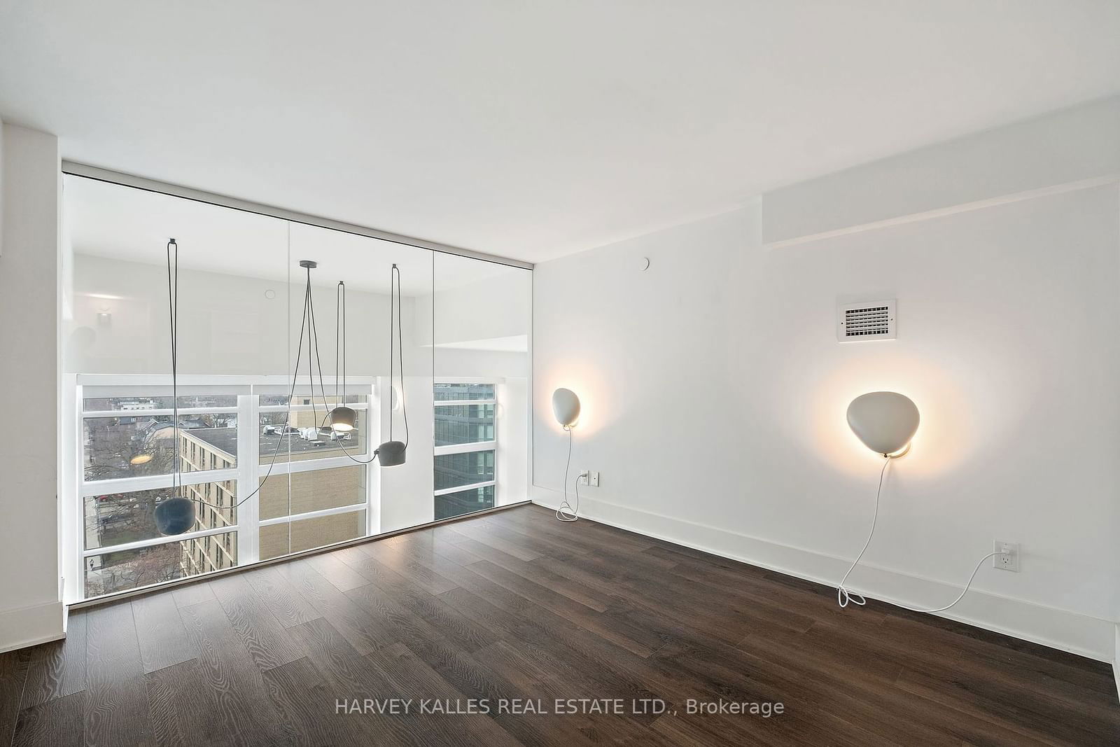 111 St Clair Ave W, unit 821 for rent - image #25