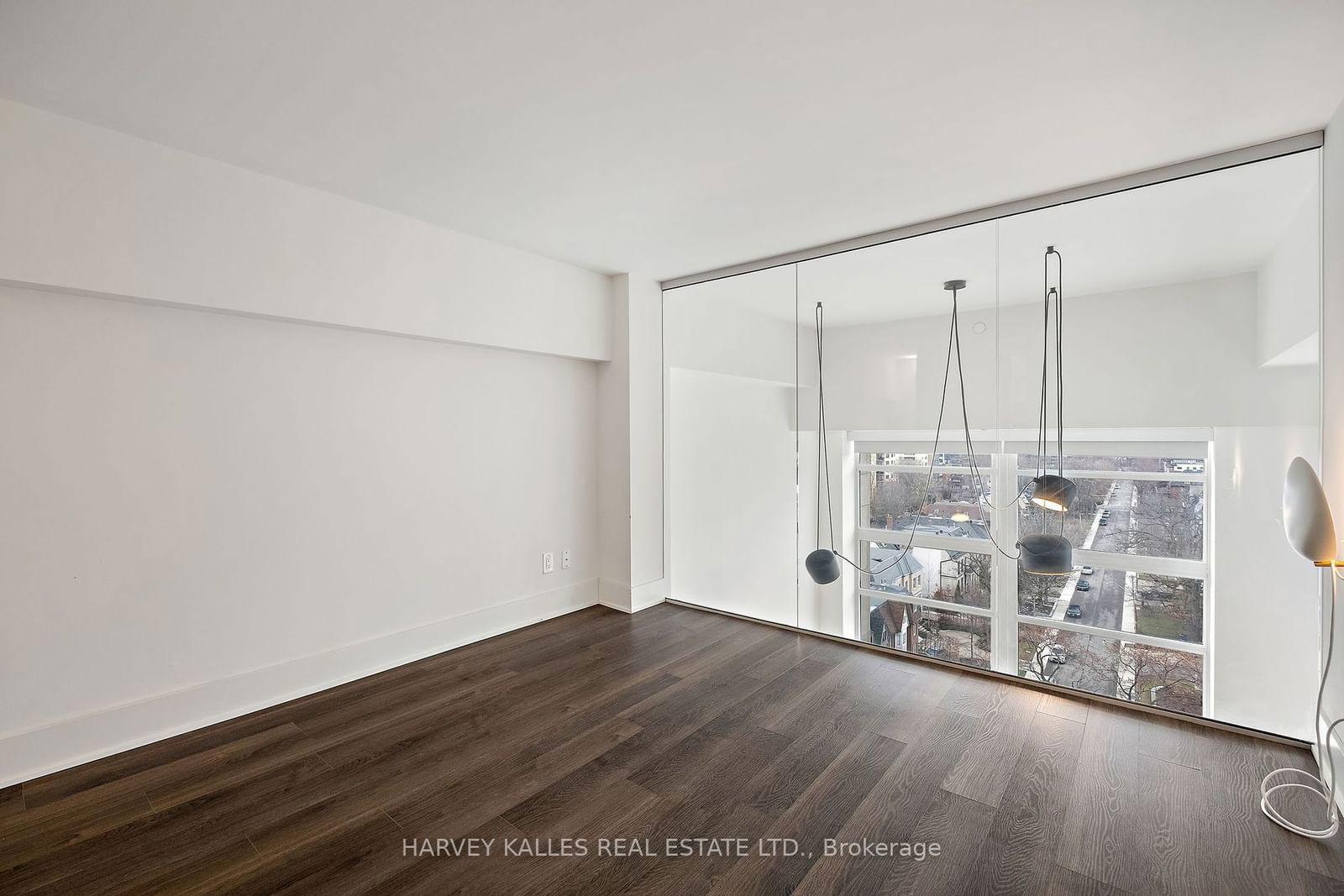 111 St Clair Ave W, unit 821 for rent - image #26