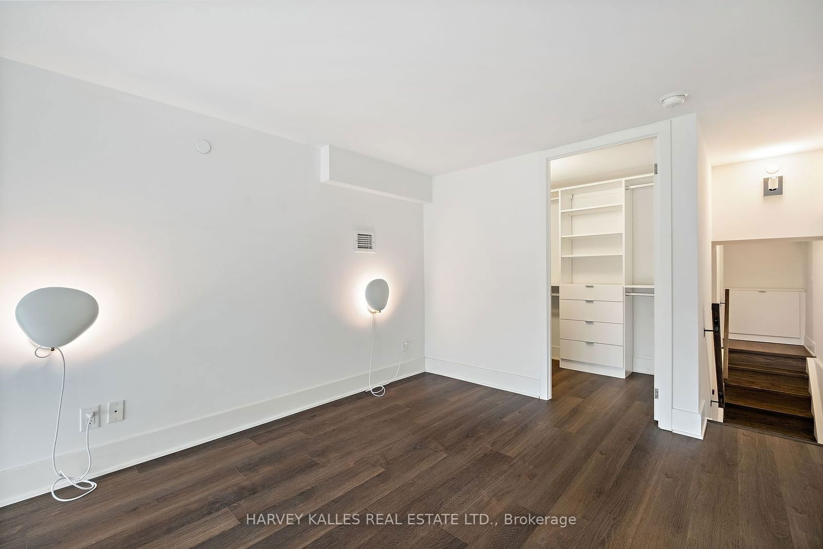 111 St Clair Ave W, unit 821 for rent - image #28