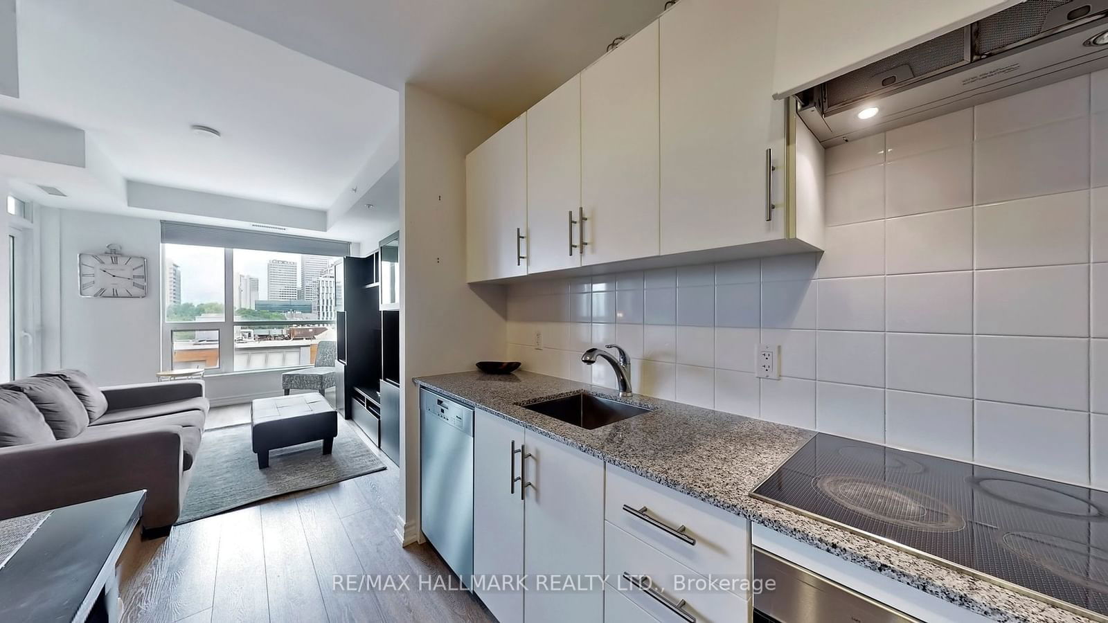 23 Glebe Rd W, unit 518 for rent - image #10