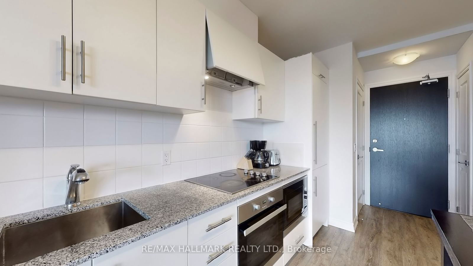 23 Glebe Rd W, unit 518 for rent - image #8