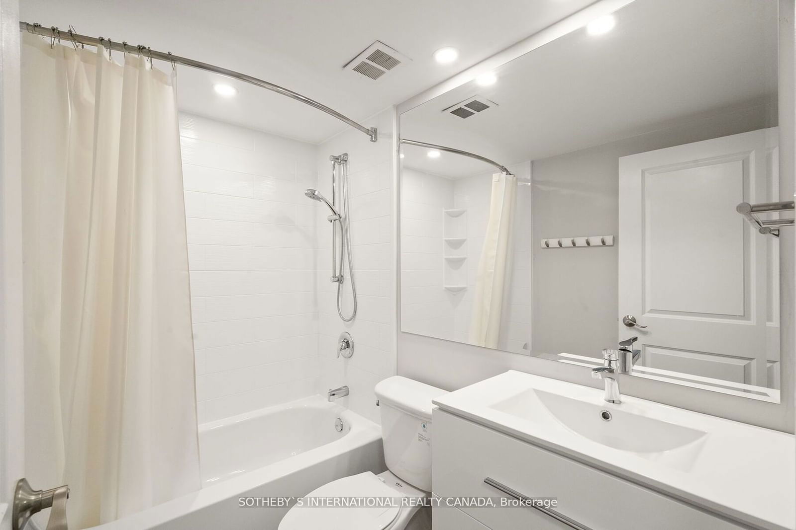 33 Harbour Sq, unit 2208 for sale - image #27