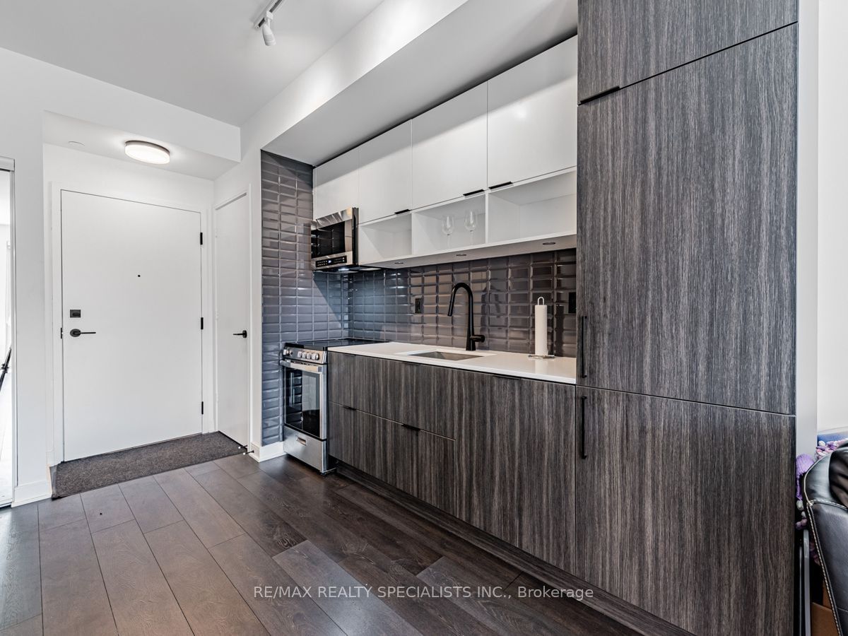 180 Mill St, unit S519 for sale - image #10