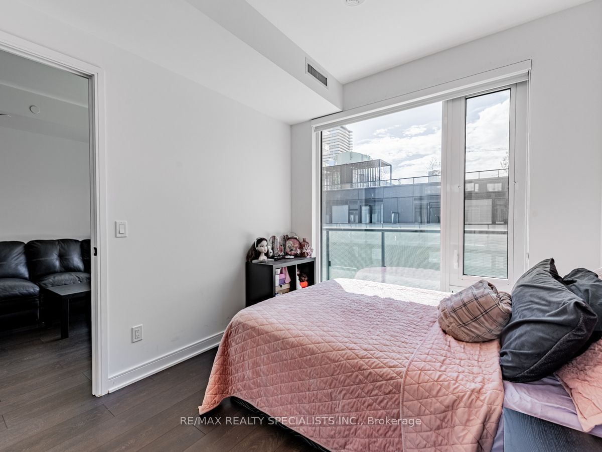 180 Mill St, unit S519 for sale - image #20