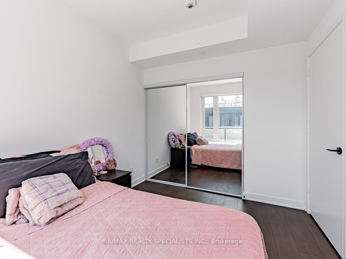 180 Mill St, unit S519 for sale - image #21