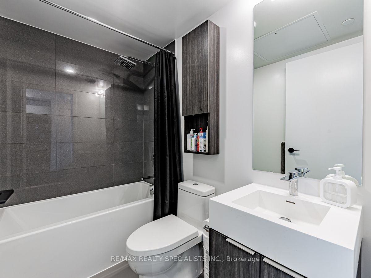 180 Mill St, unit S519 for sale - image #22