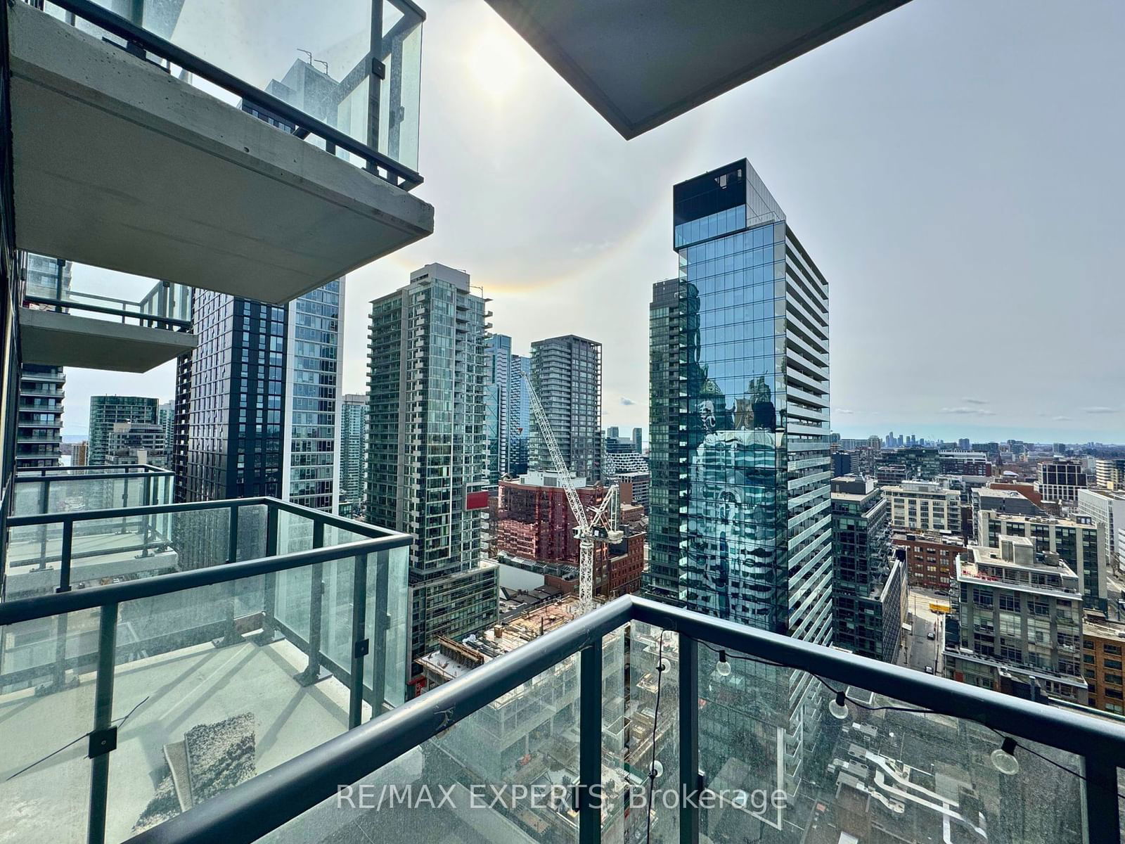 87 Peter St, unit 2205 for sale