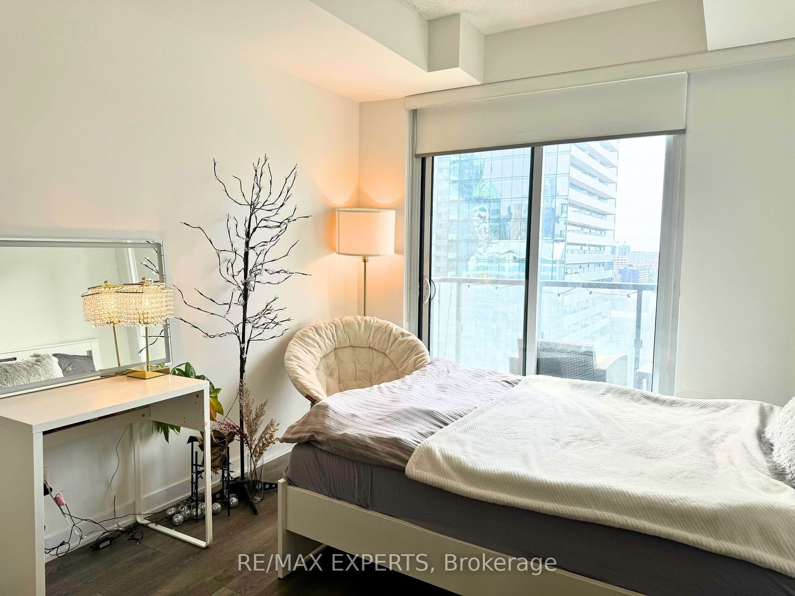 87 Peter St, unit 2205 for sale - image #8