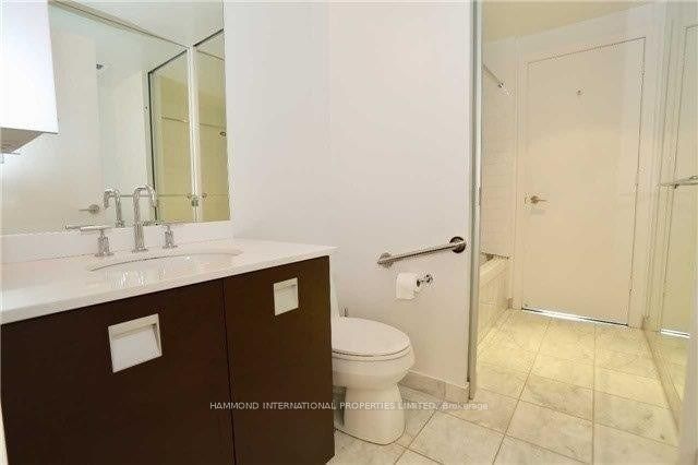 33 Charles St E, unit 2011 for rent - image #7