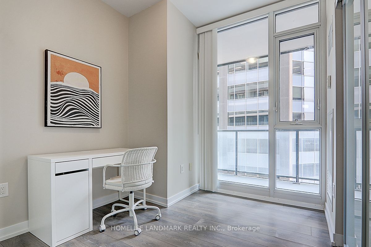 426 university Ave, unit 2203 for sale - image #7