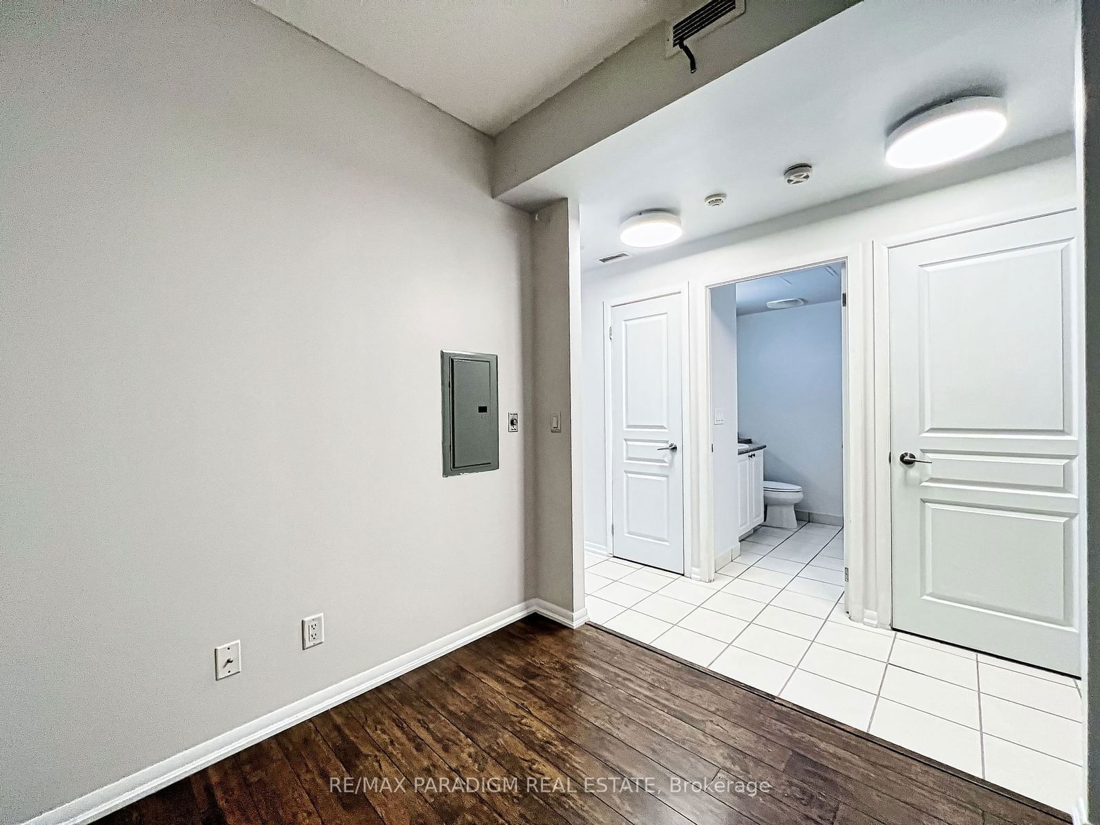 18 Yonge St, unit 3713 for rent - image #14