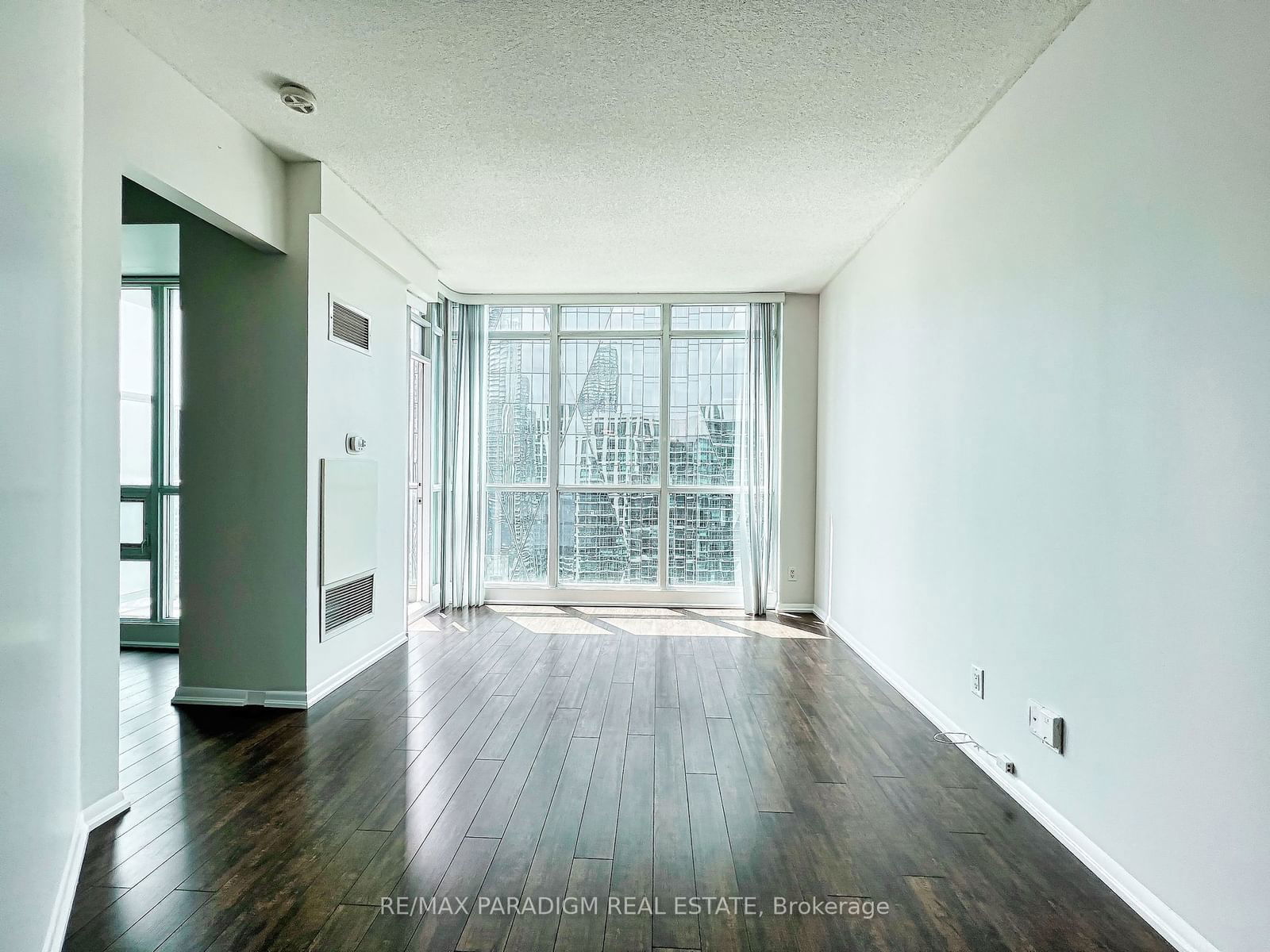 18 Yonge St, unit 3713 for rent - image #19