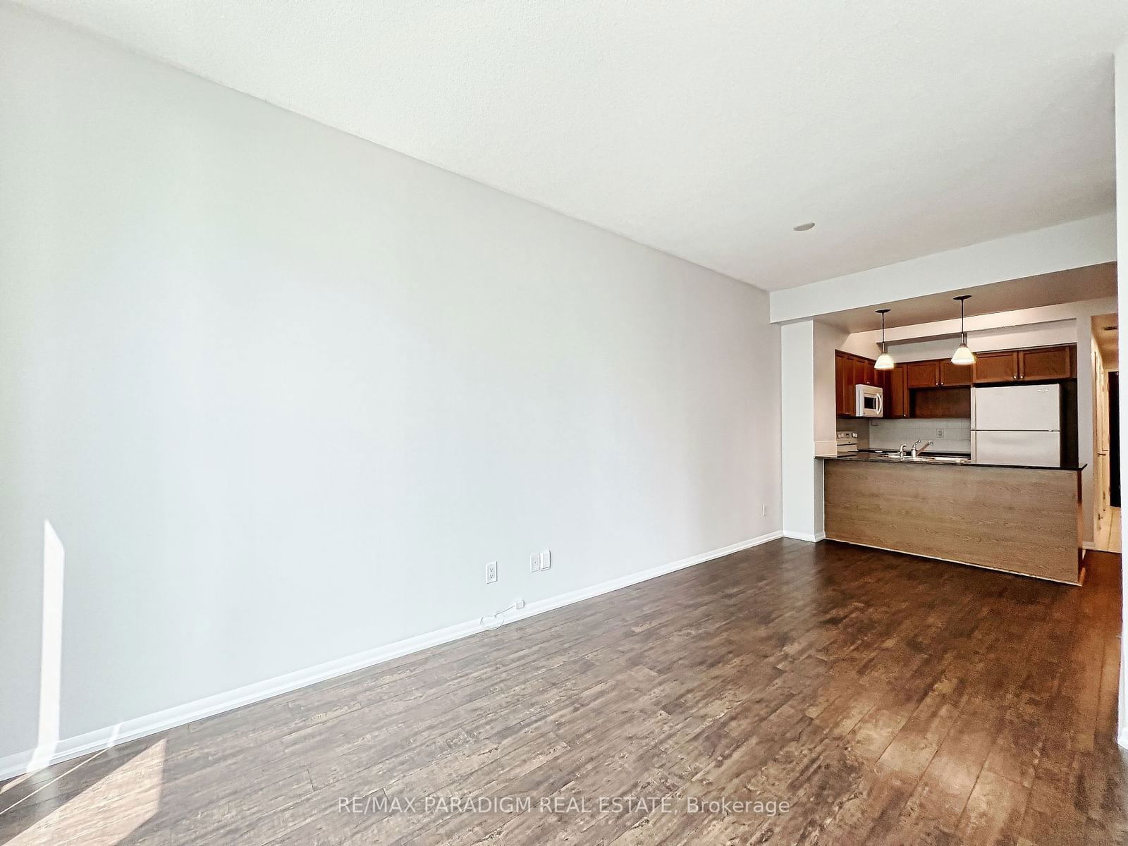 18 Yonge St, unit 3713 for rent - image #23