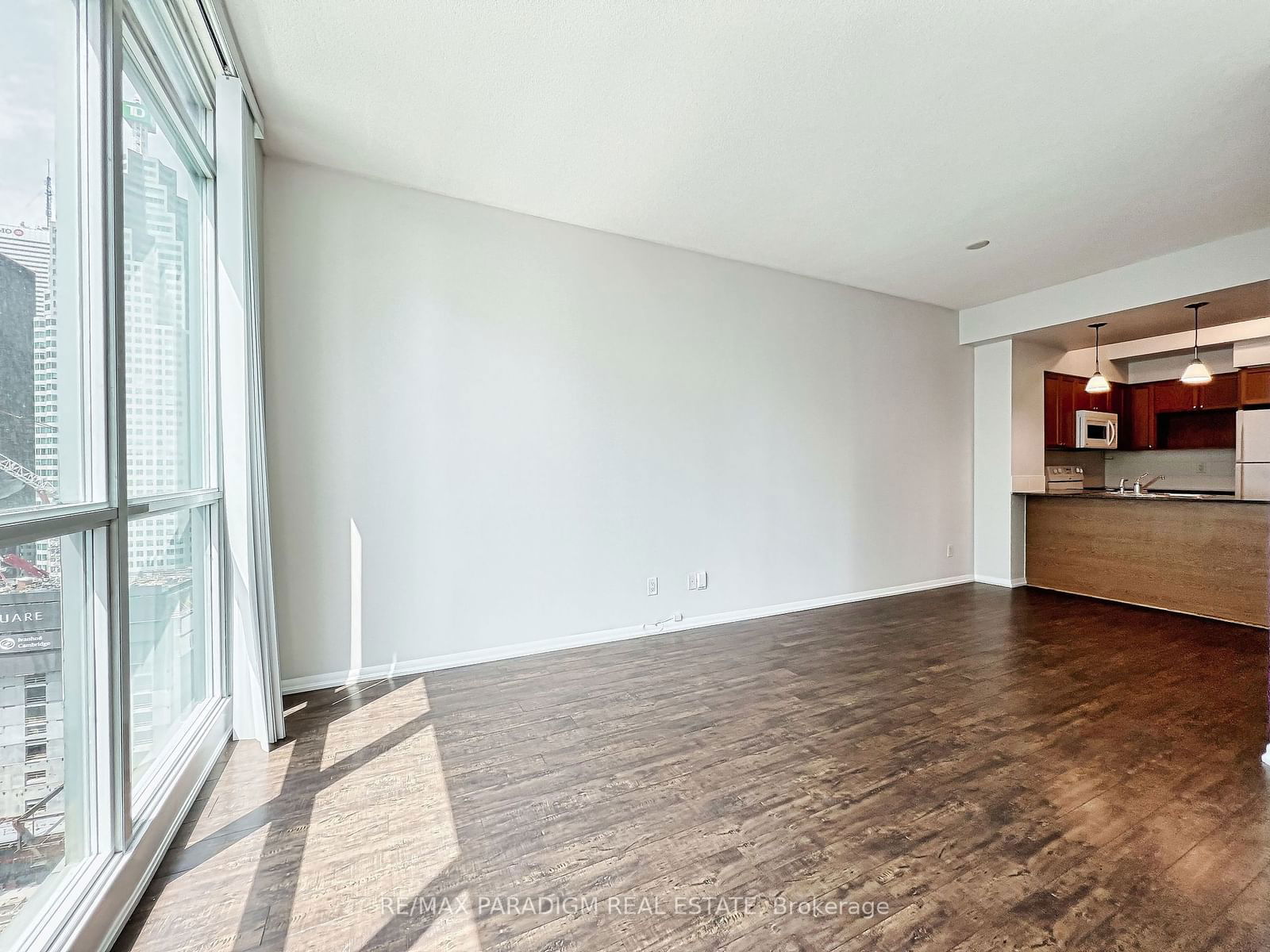 18 Yonge St, unit 3713 for rent - image #27