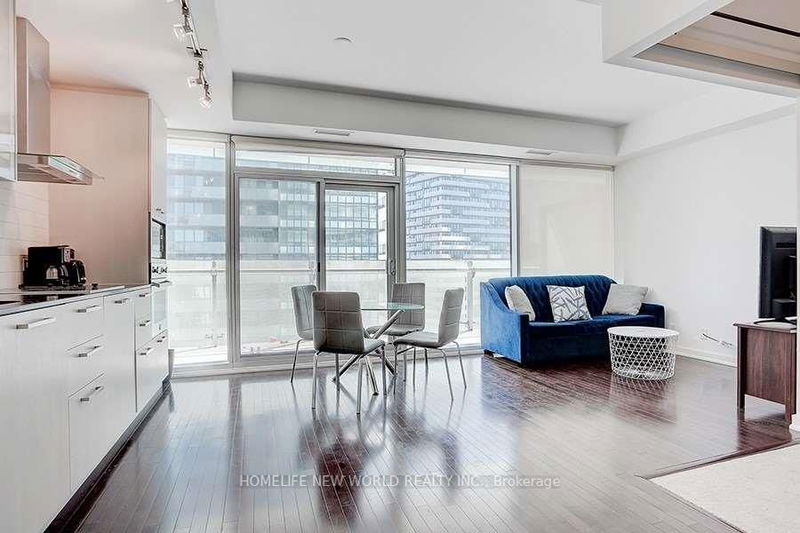 14 York St, unit 2812 for sale - image #1