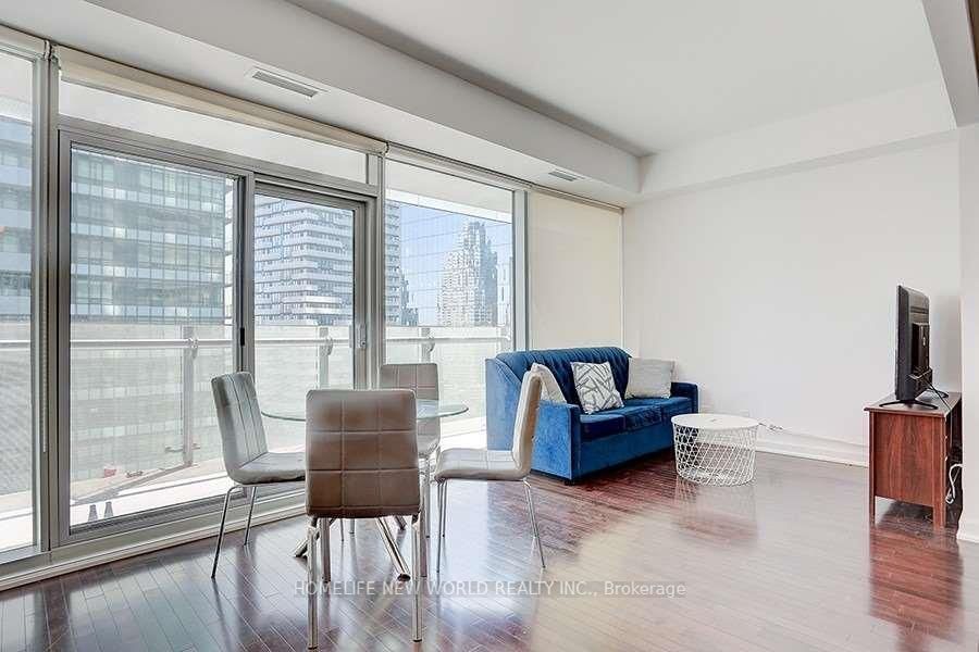 14 York St, unit 2812 for sale - image #5