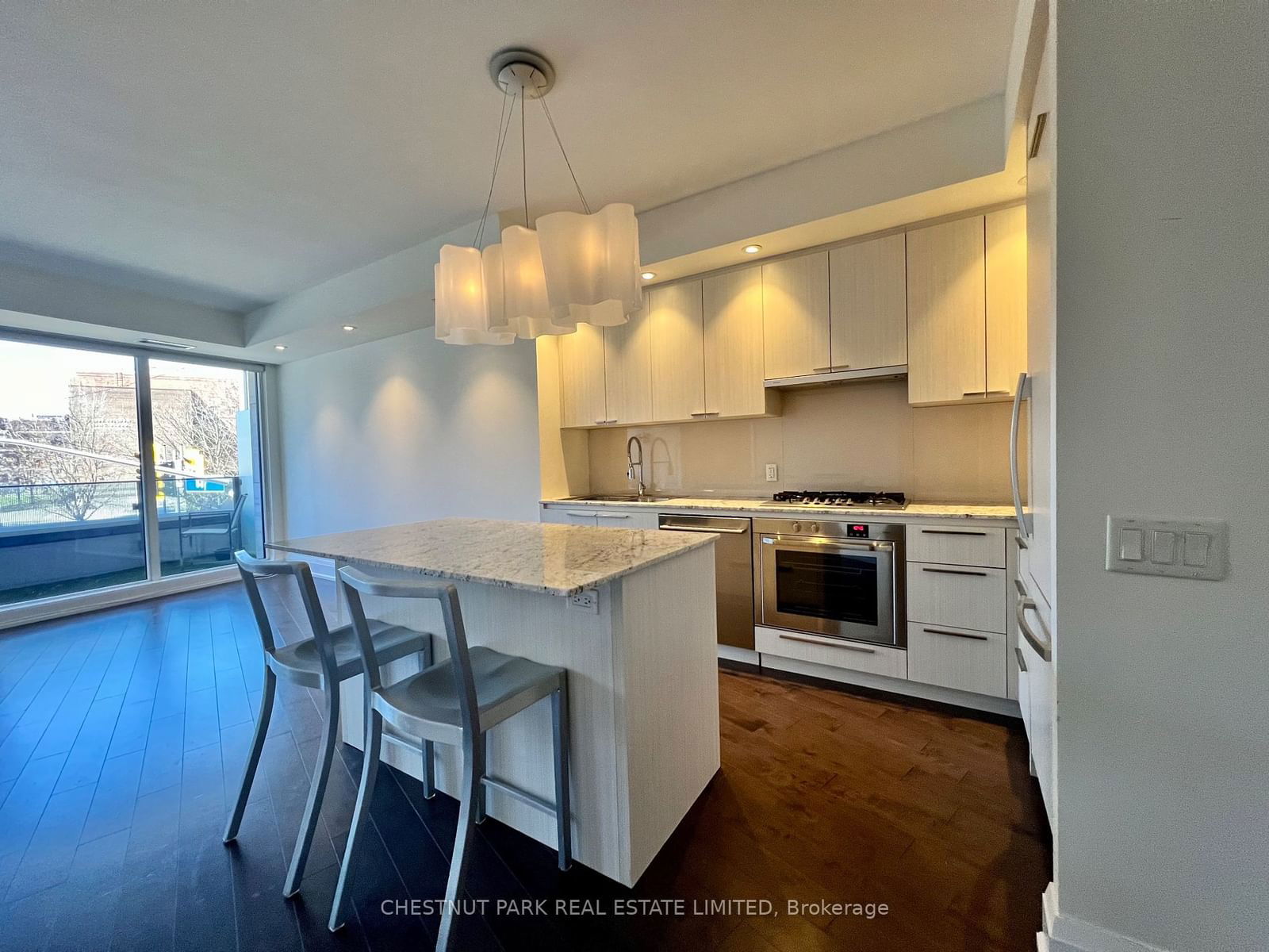 88 Davenport Rd, unit 205 for rent - image #1