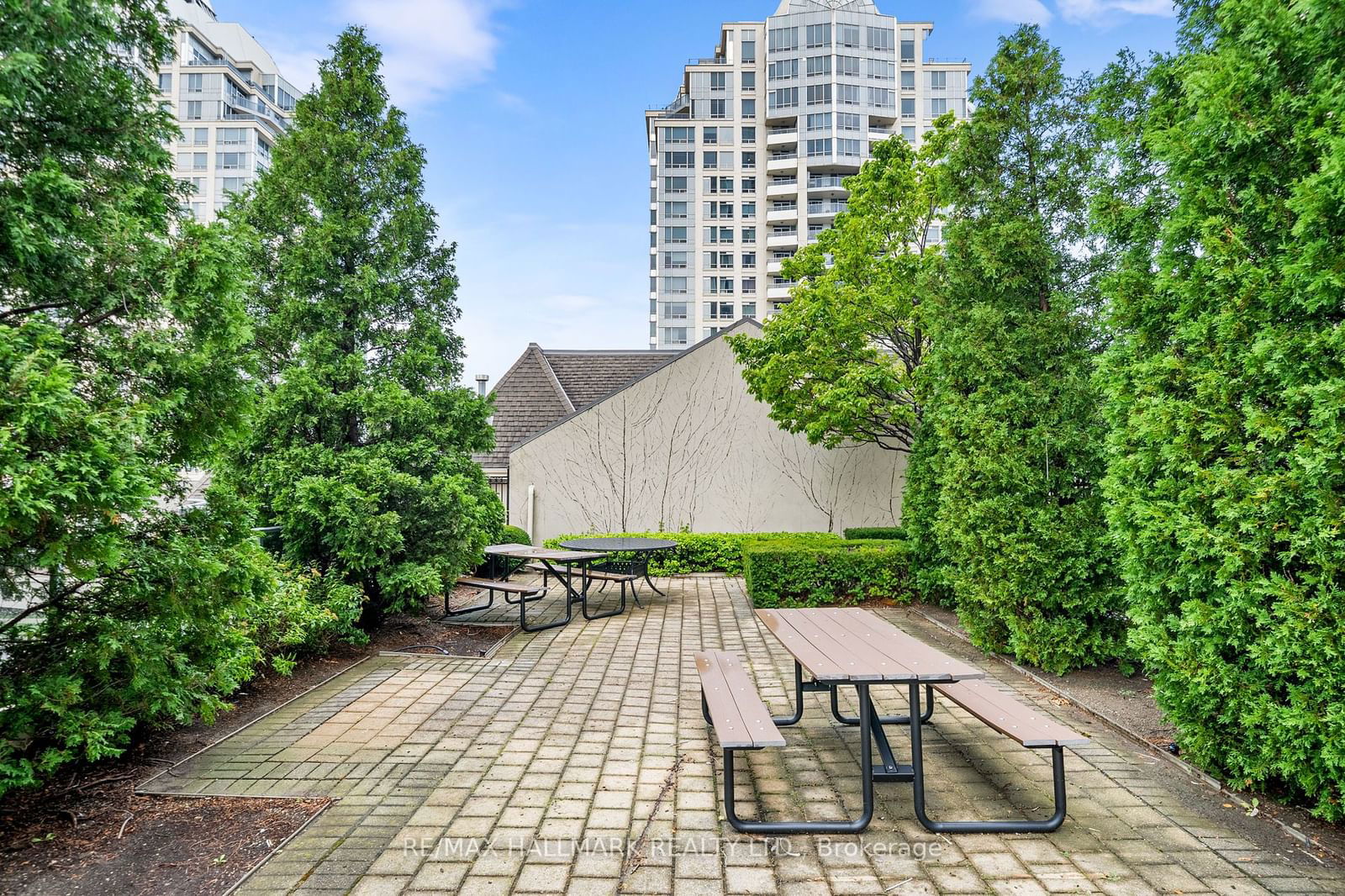 3 Rean Dr, unit 2301 for sale - image #32