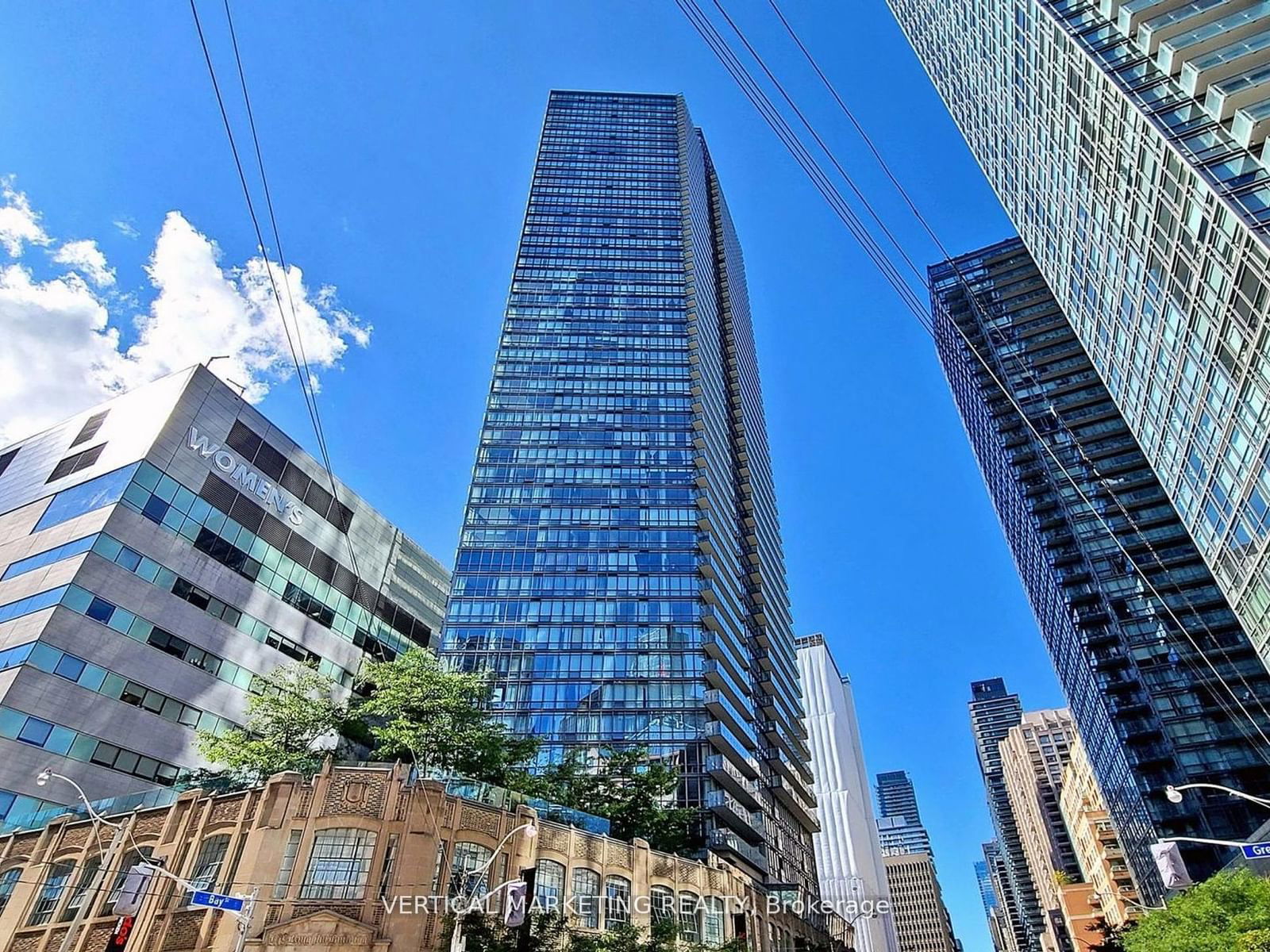 832 Bay St, unit 708 for sale