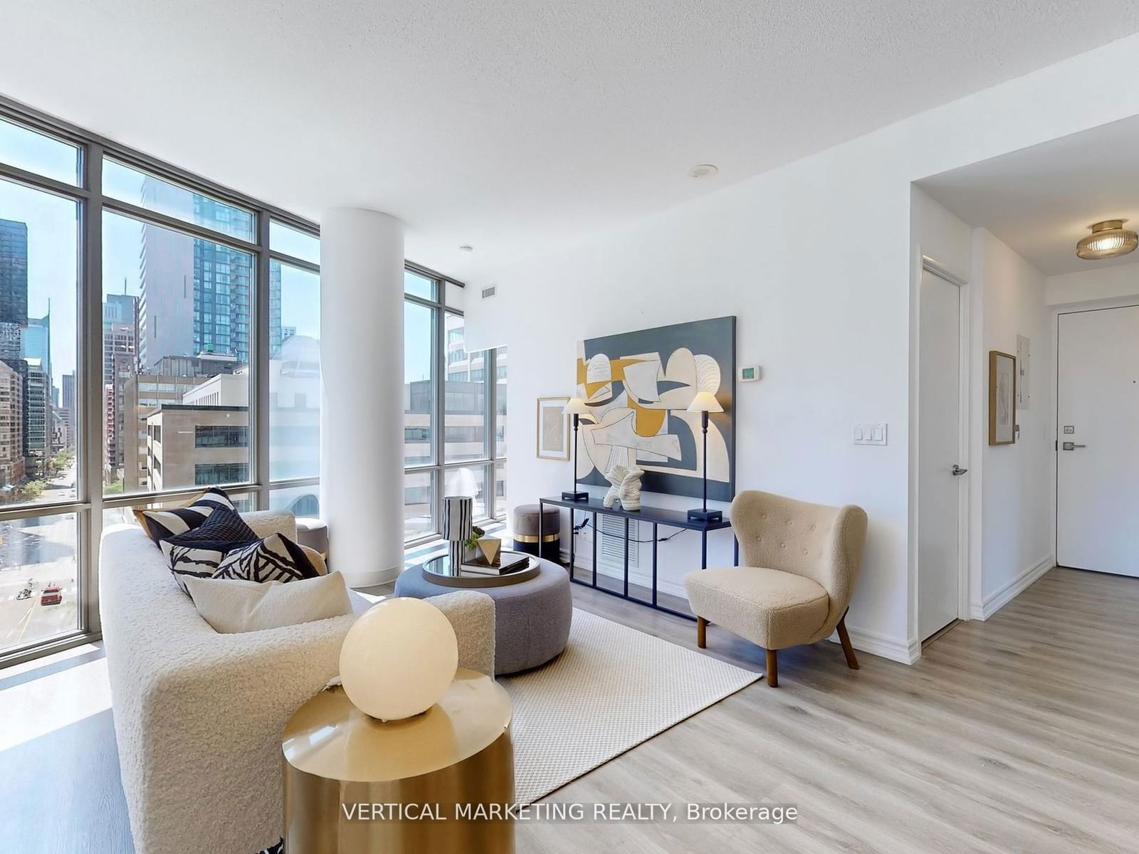 832 Bay St, unit 708 for sale - image #37