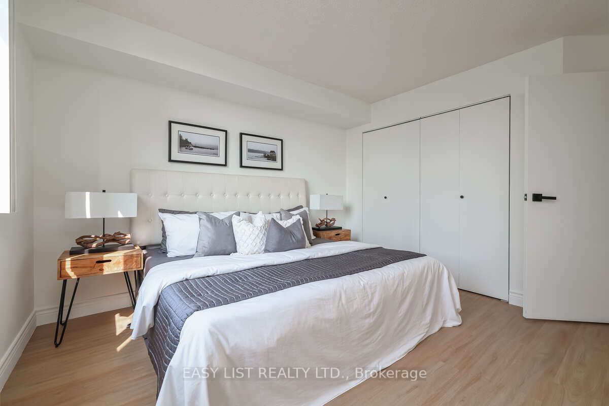 25 Grenville St, unit 2404 for sale - image #29