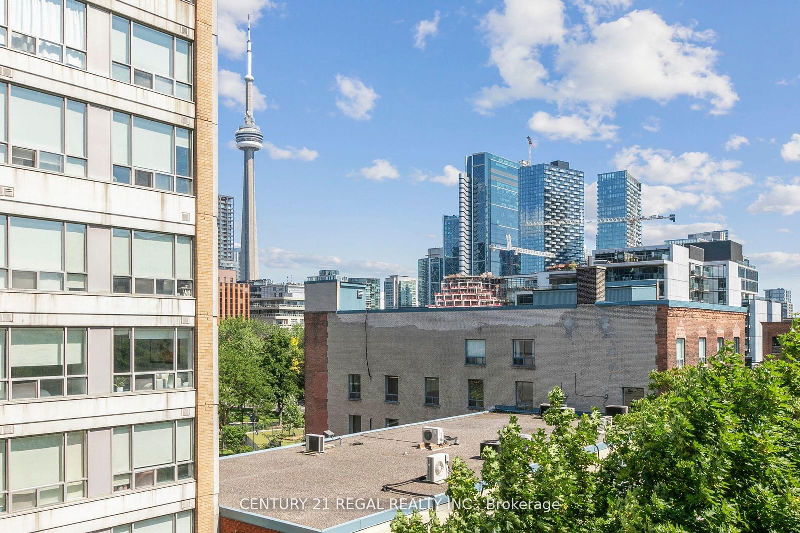 533 Richmond St W, unit 605 for sale