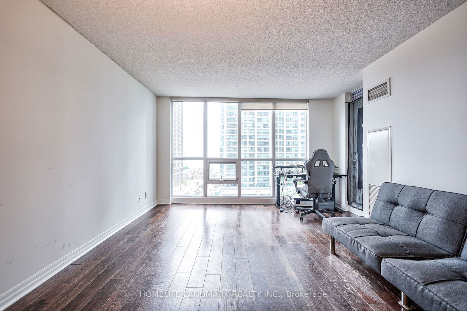 16 Yonge St, unit 810 for sale - image #8