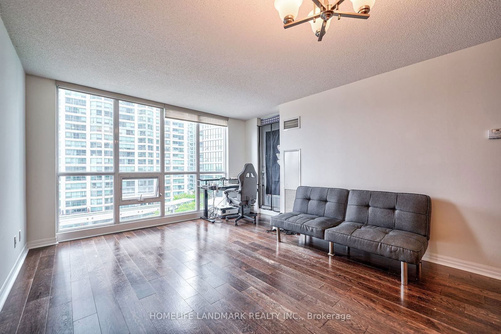 16 Yonge St, unit 810 for sale - image #9