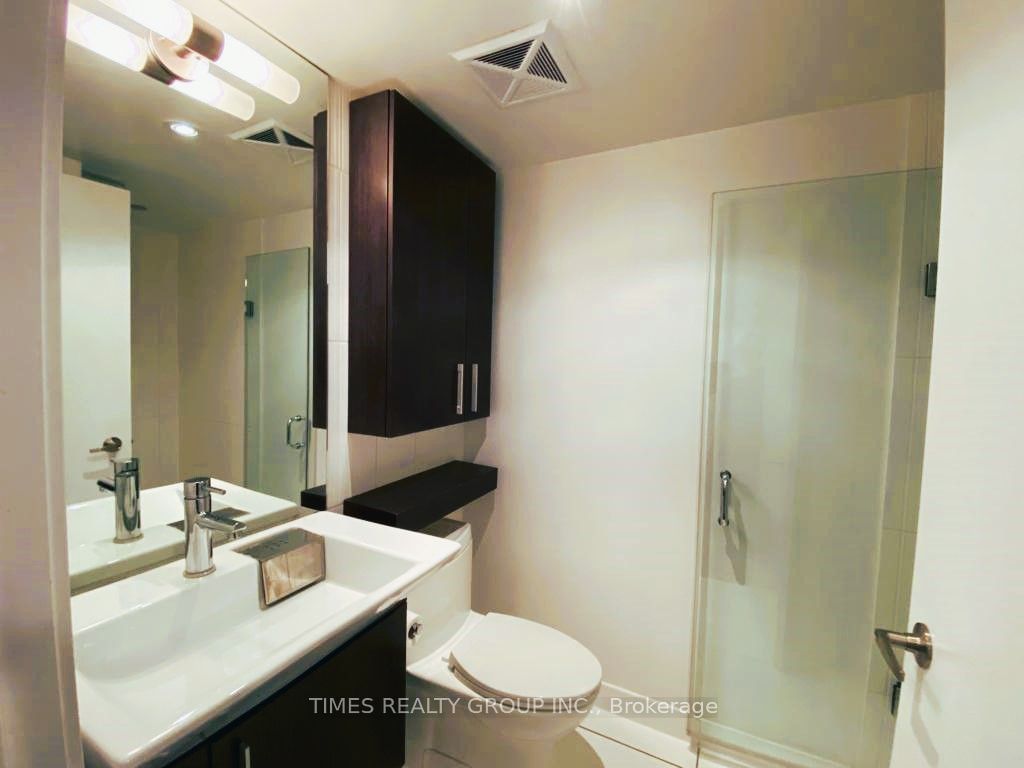 8 Telegram Mews, unit 622 for rent - image #5