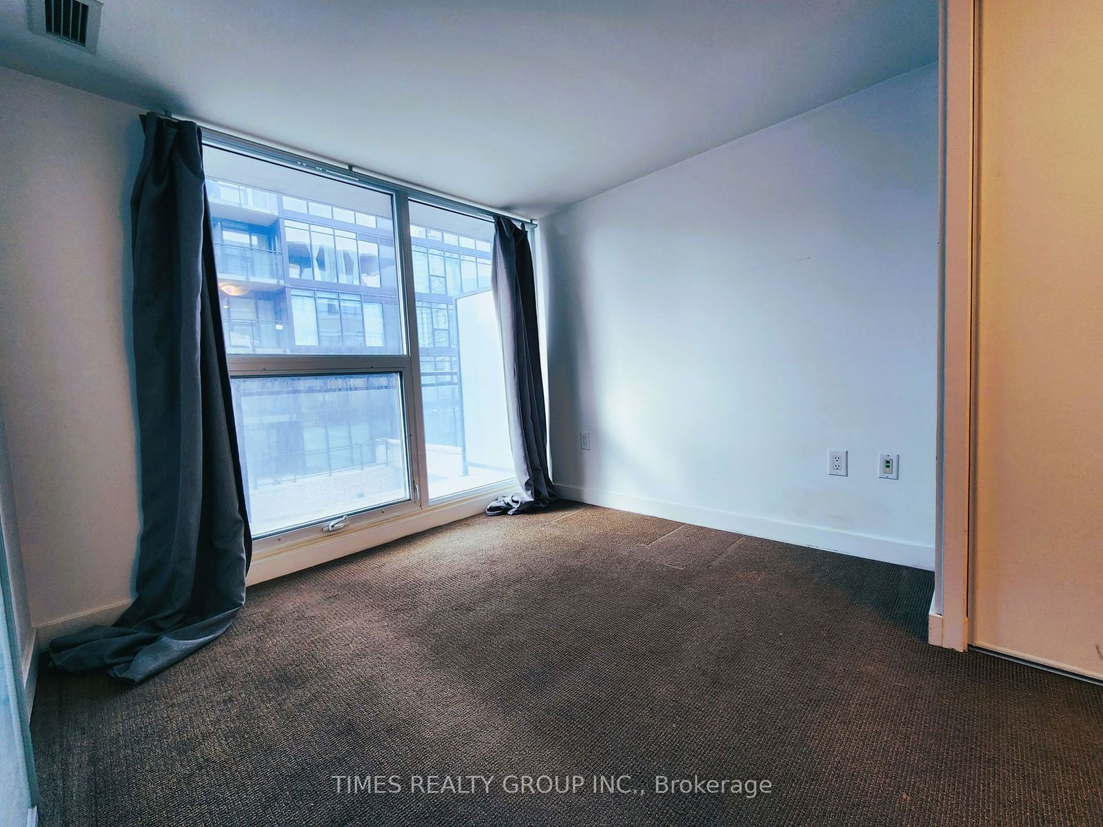 8 Telegram Mews, unit 622 for rent - image #7