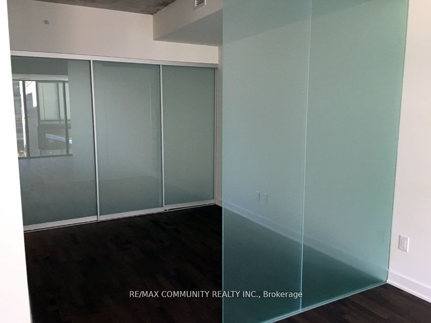 629 King St W, unit 211 for rent - image #7