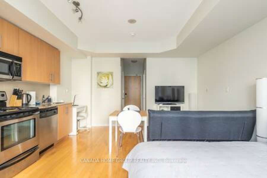 65 Bremner Blvd, unit 1903 for rent - image #3