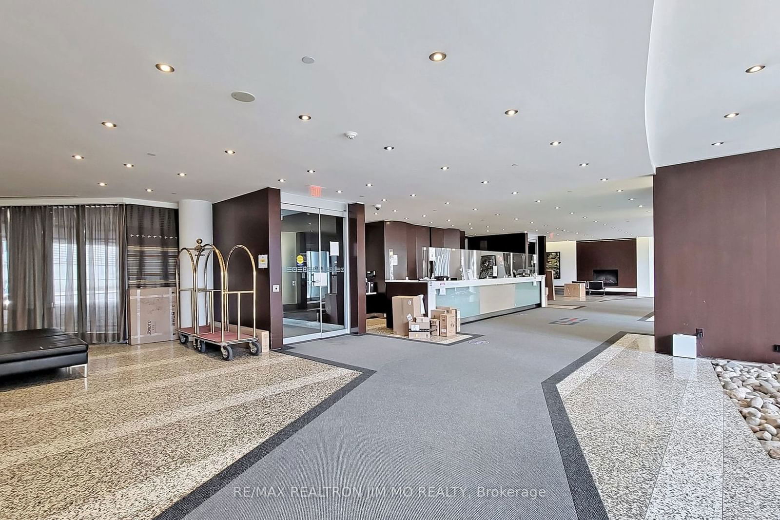 208 Queens Quay W, unit 3508 for rent - image #28