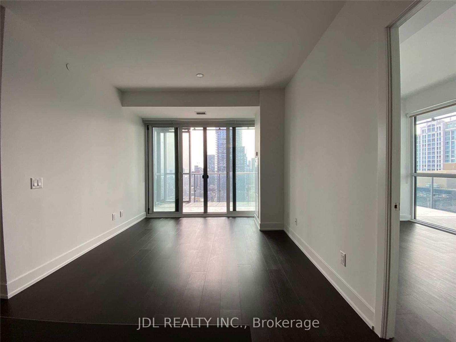 7 Grenville St, unit 4111 for rent - image #2