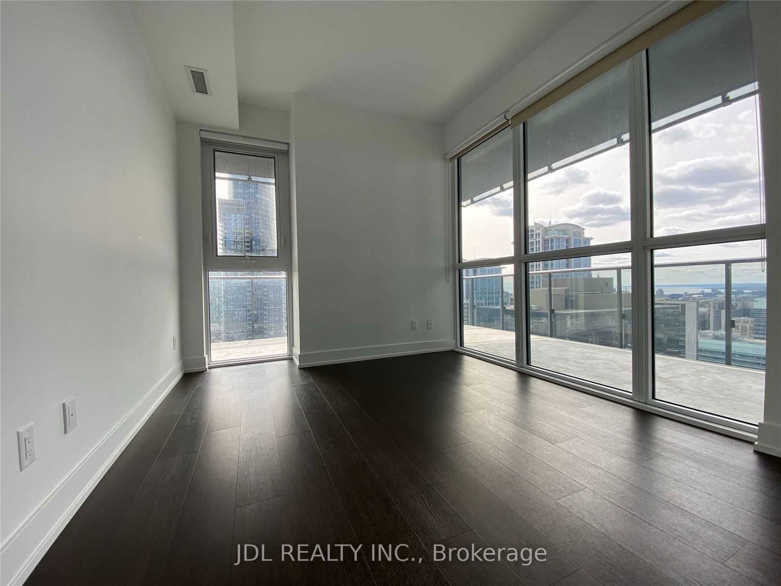 7 Grenville St, unit 4111 for rent - image #5