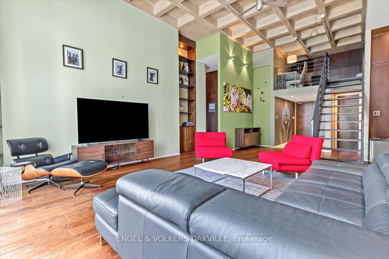 8 Wellesley St E, unit PH7 for sale - image #1