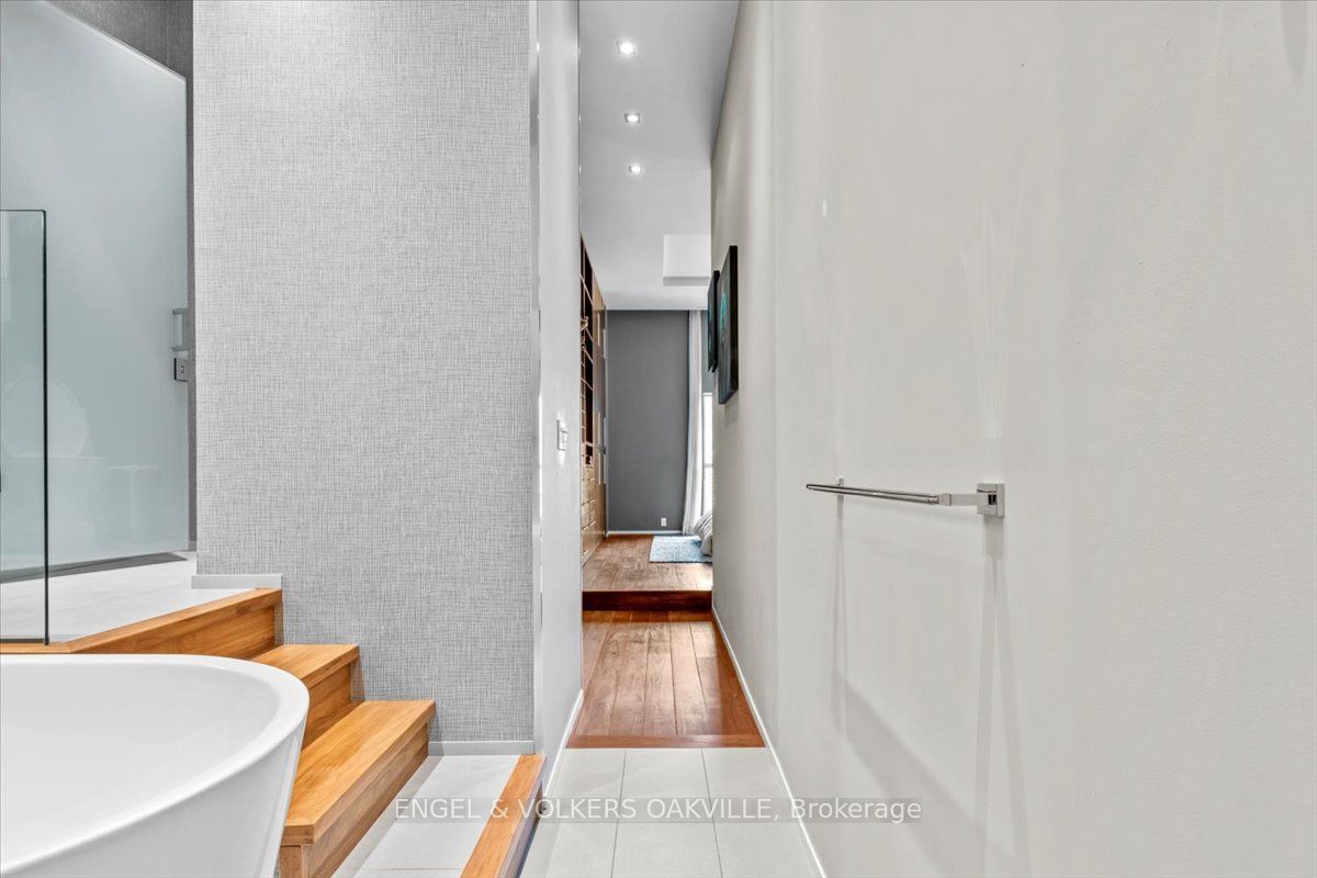 8 Wellesley St E, unit PH7 for sale - image #14