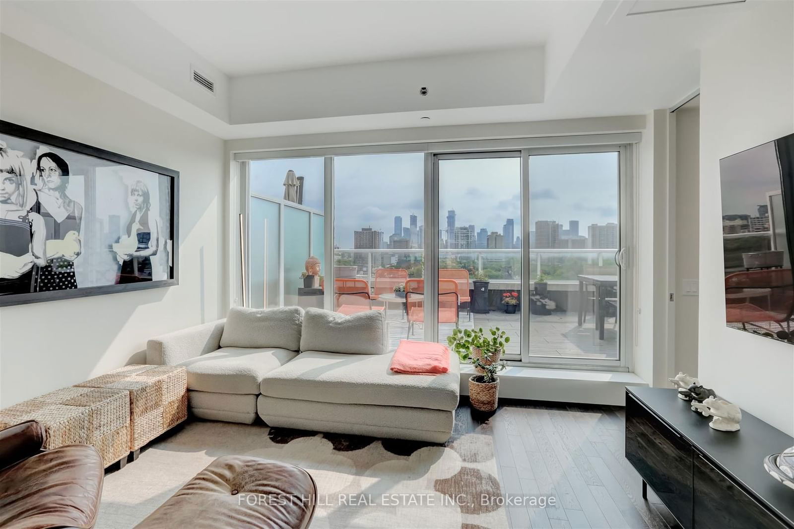 783 Bathurst St, unit 810 for rent - image #16