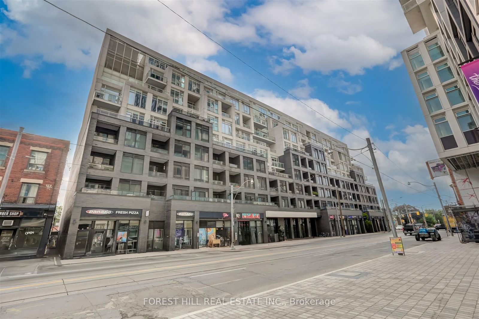 783 Bathurst St, unit 810 for rent - image #2