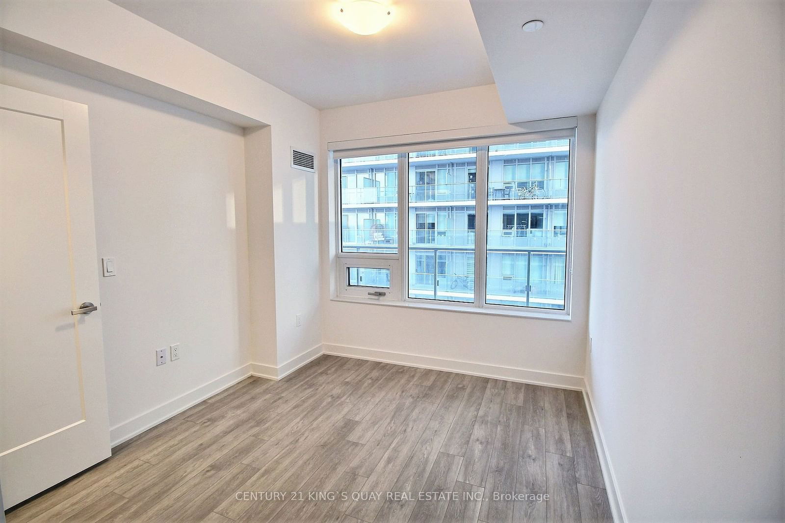 99 Broadway Ave, unit 2206 for sale - image #6