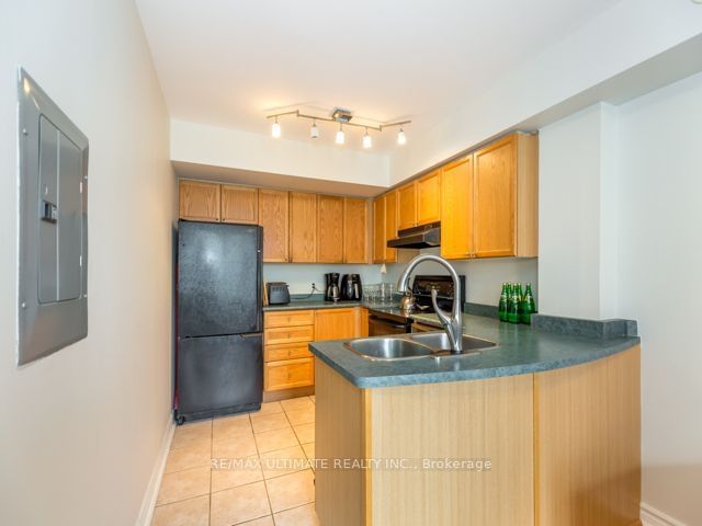 35 Canniff St, unit 710 for sale - image #5