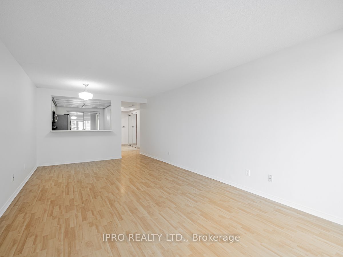 28 Hollywood Ave, unit PH09 for sale - image #9