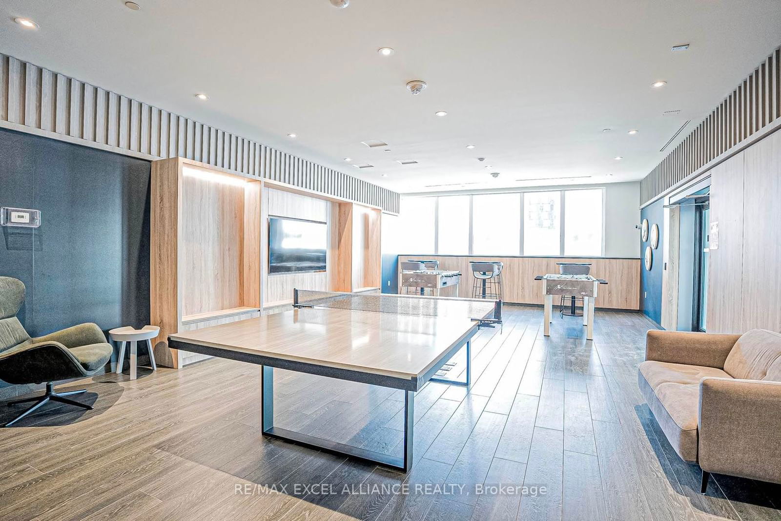 357 King St W, unit 4005 for sale - image #5