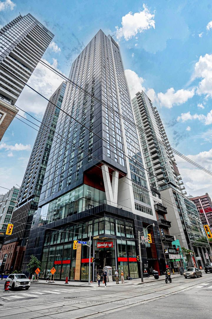 357 King St W, unit 4105 for sale