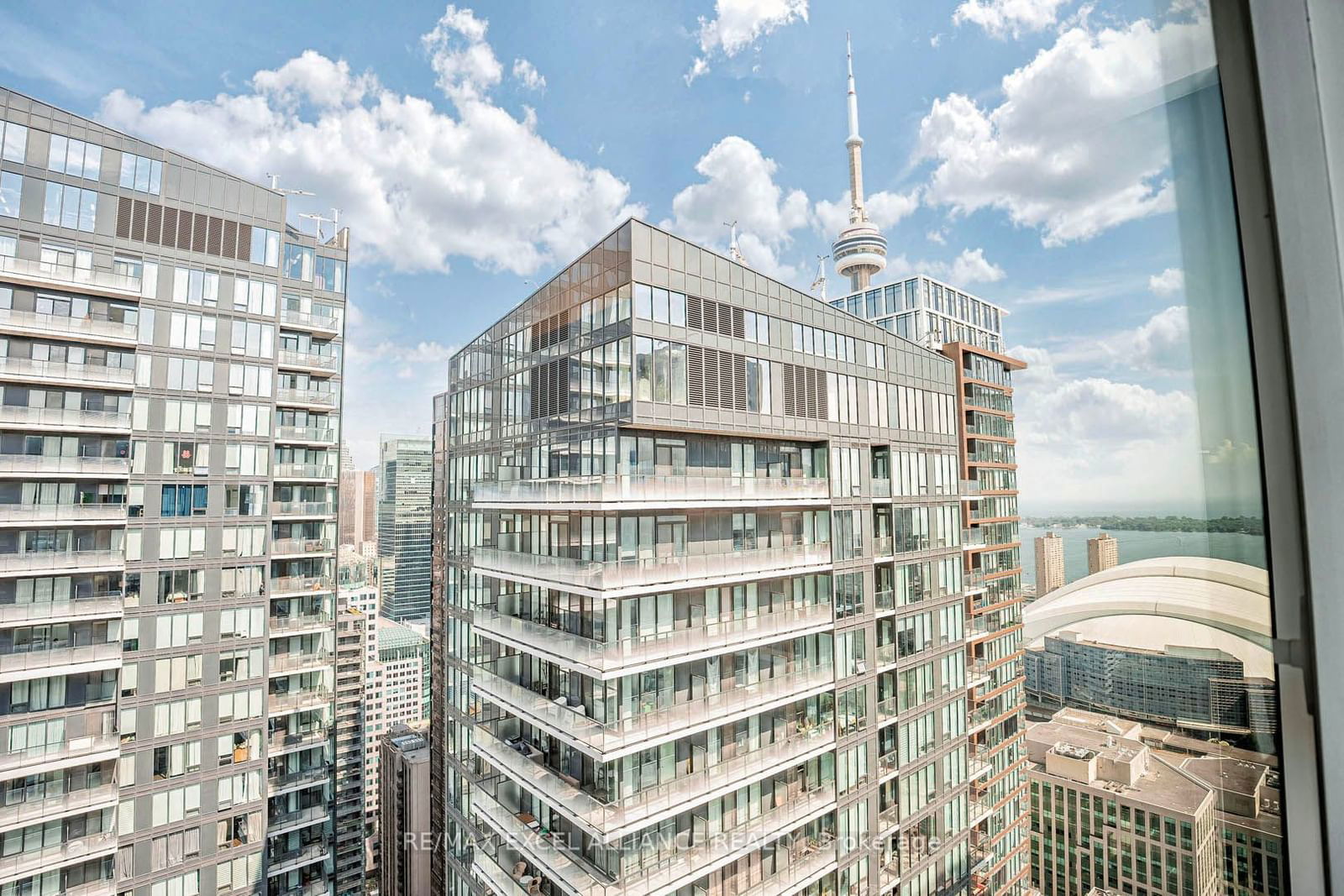 357 King St W, unit 4105 for sale - image #23