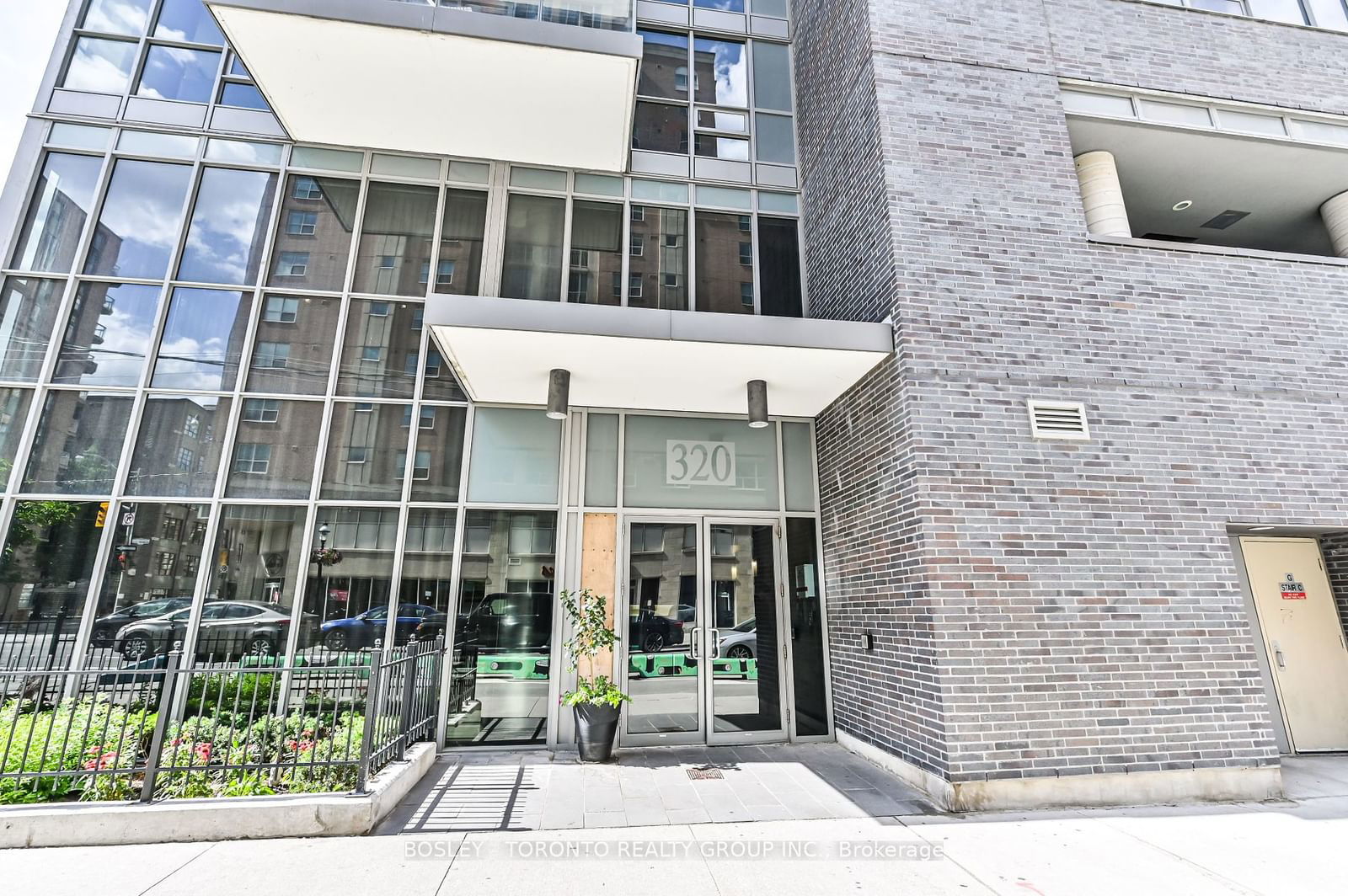 320 Richmond St E, unit 1519 for rent - image #4