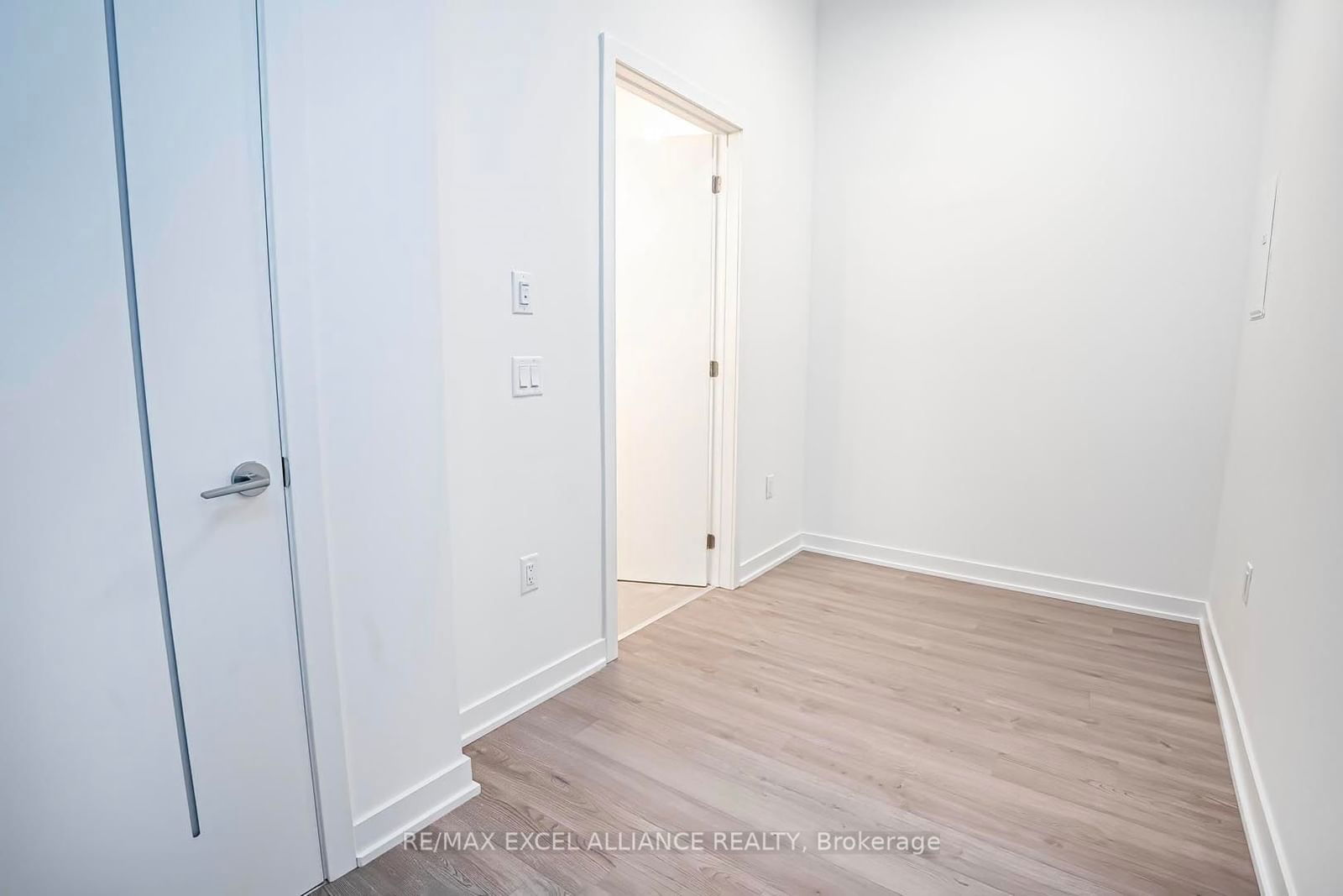 357 King St W, unit 204 for sale - image #20