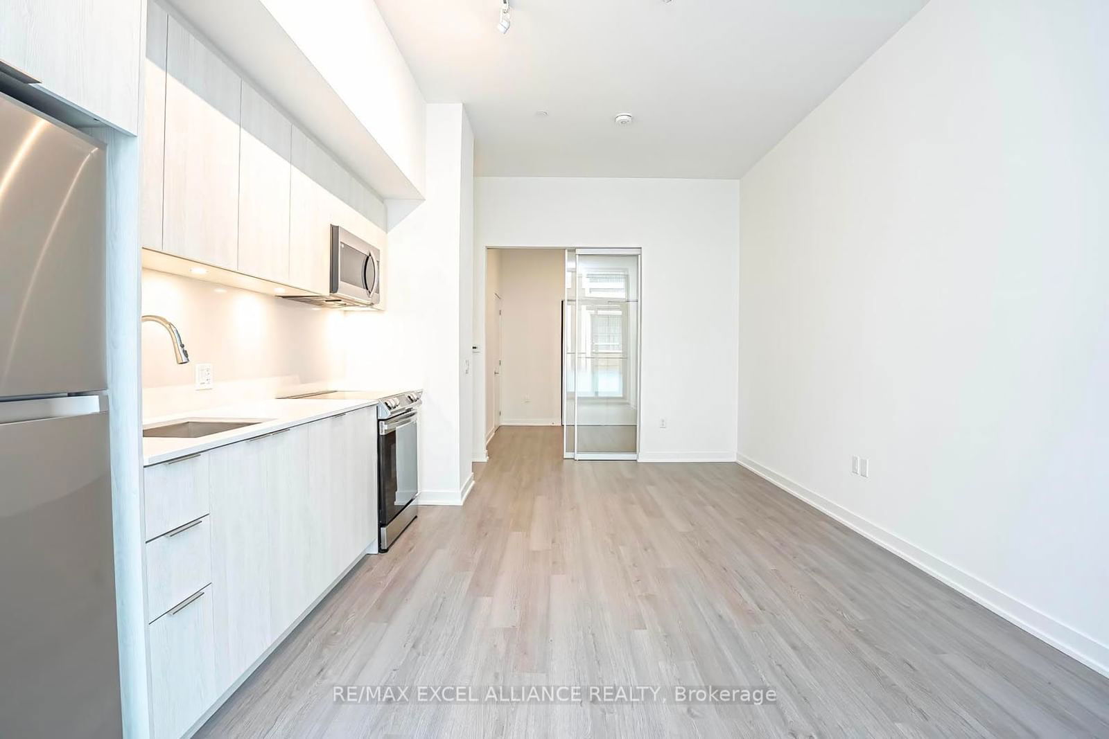 357 King St W, unit 204 for sale - image #8