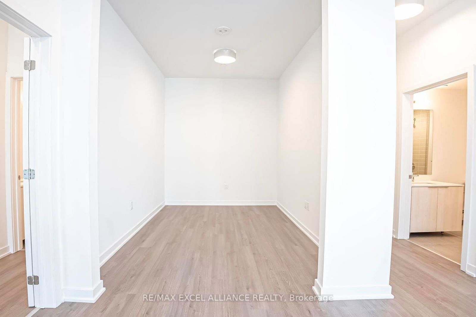 357 King St W, unit 203 for sale - image #10